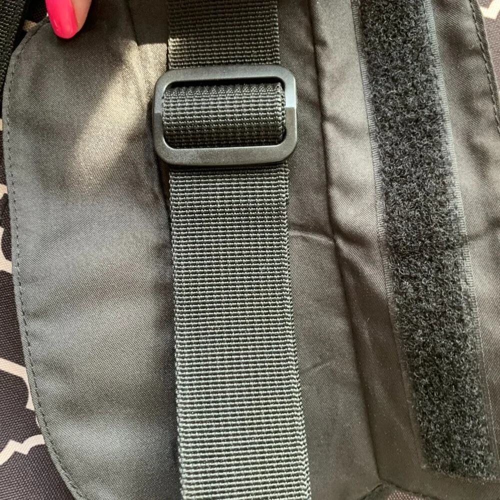 Skip Hop Canvas Diaper Bag Tote Adjustable Shoulder Strap Brown Black Geometric